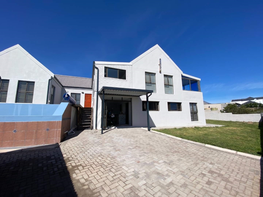 7 Bedroom Property for Sale in Myburgh Park Western Cape